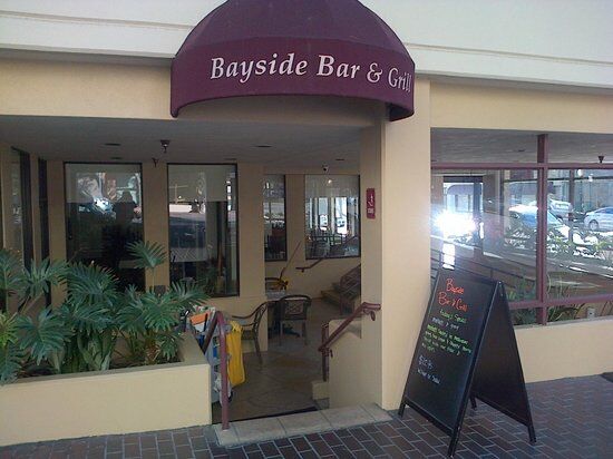 Bayside Bar & Grill